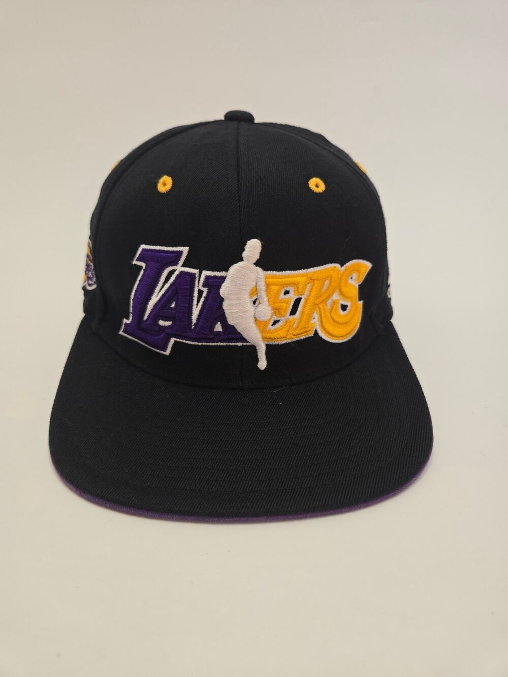 Adidas Los Angeles Lakers Hat Men's L/XL Black Purple Gold NBA Basketball Cap